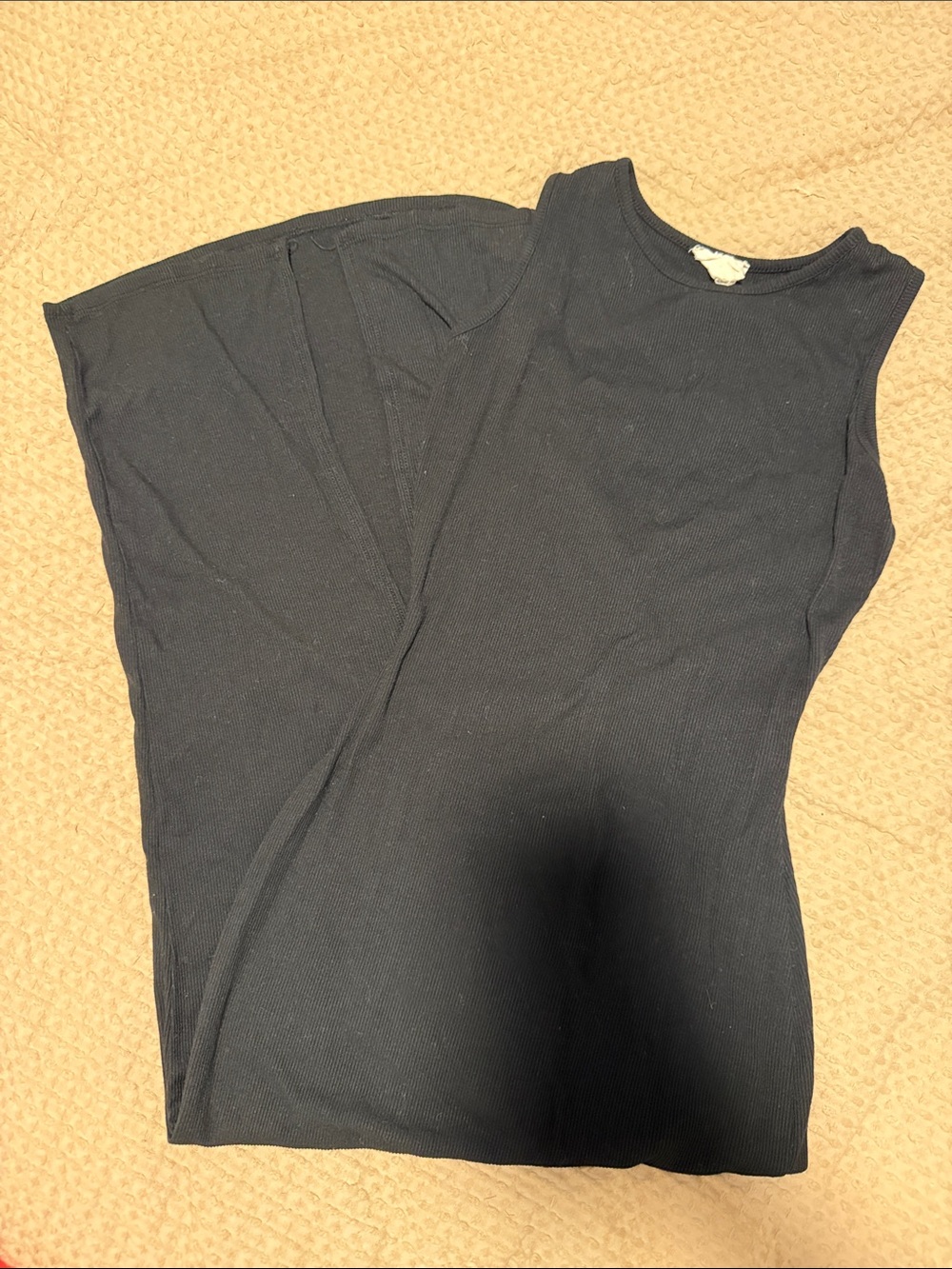 Womenβs Black Sleeveless Ribbed Bodycon Dress